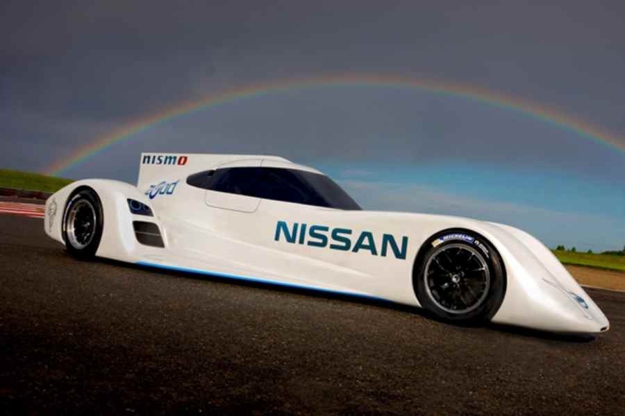 Nissan-ZEOD-RC-electric-racing-car