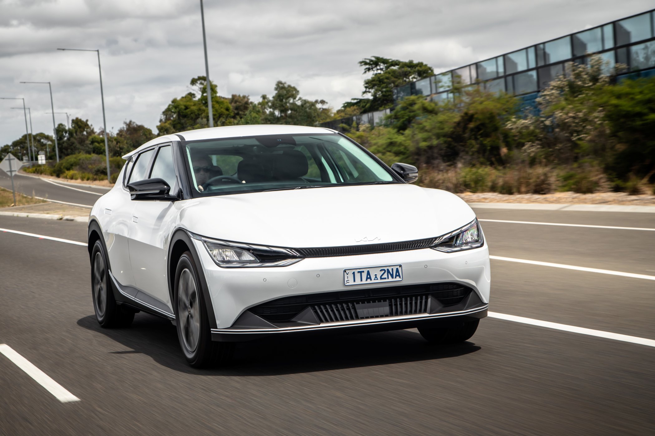 Kia EV6 Air RWD review 2023