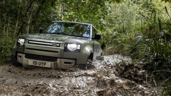 Land Rover_Defender P400e 24MY PHEV 1