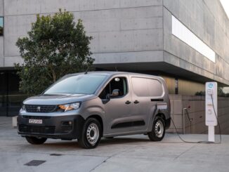 Peugeot e-Partner delivery van charging 2