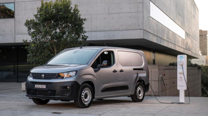 Peugeot e-Partner delivery van charging 2