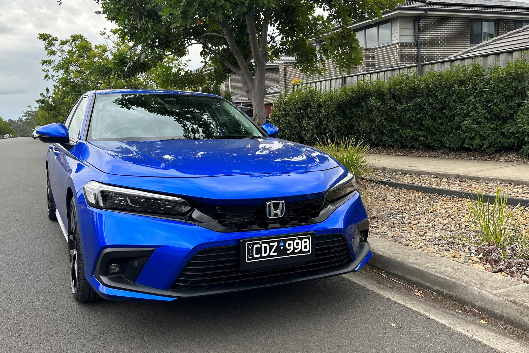 Honda Civic Hybrid e-HEV bonnet and grill