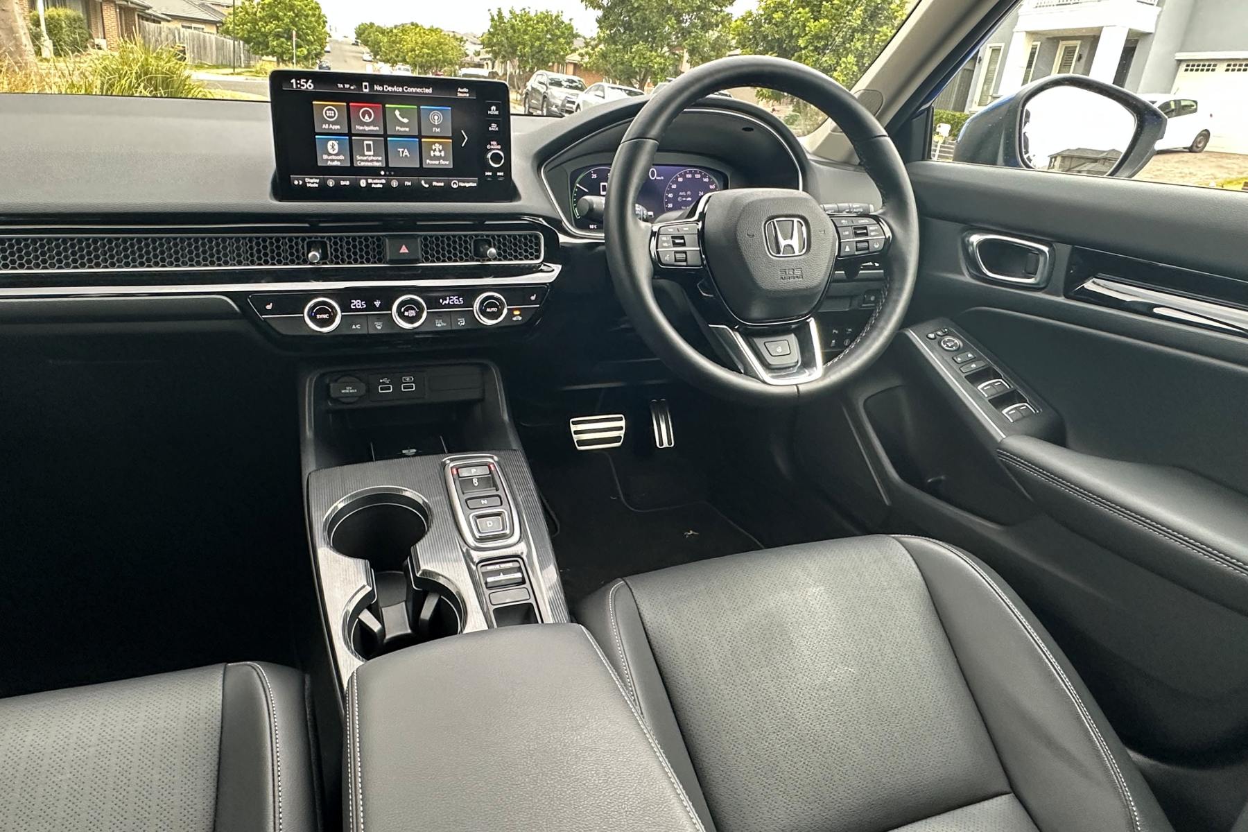 Honda Civic Hybrid e-HEV interior front 2