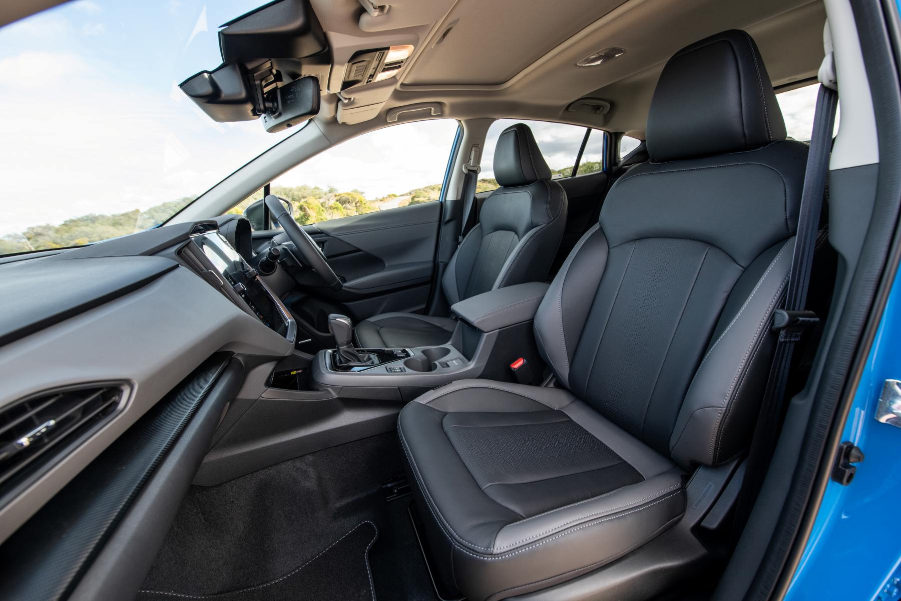 Subaru Crosstrek AWD Hybrid S front seats