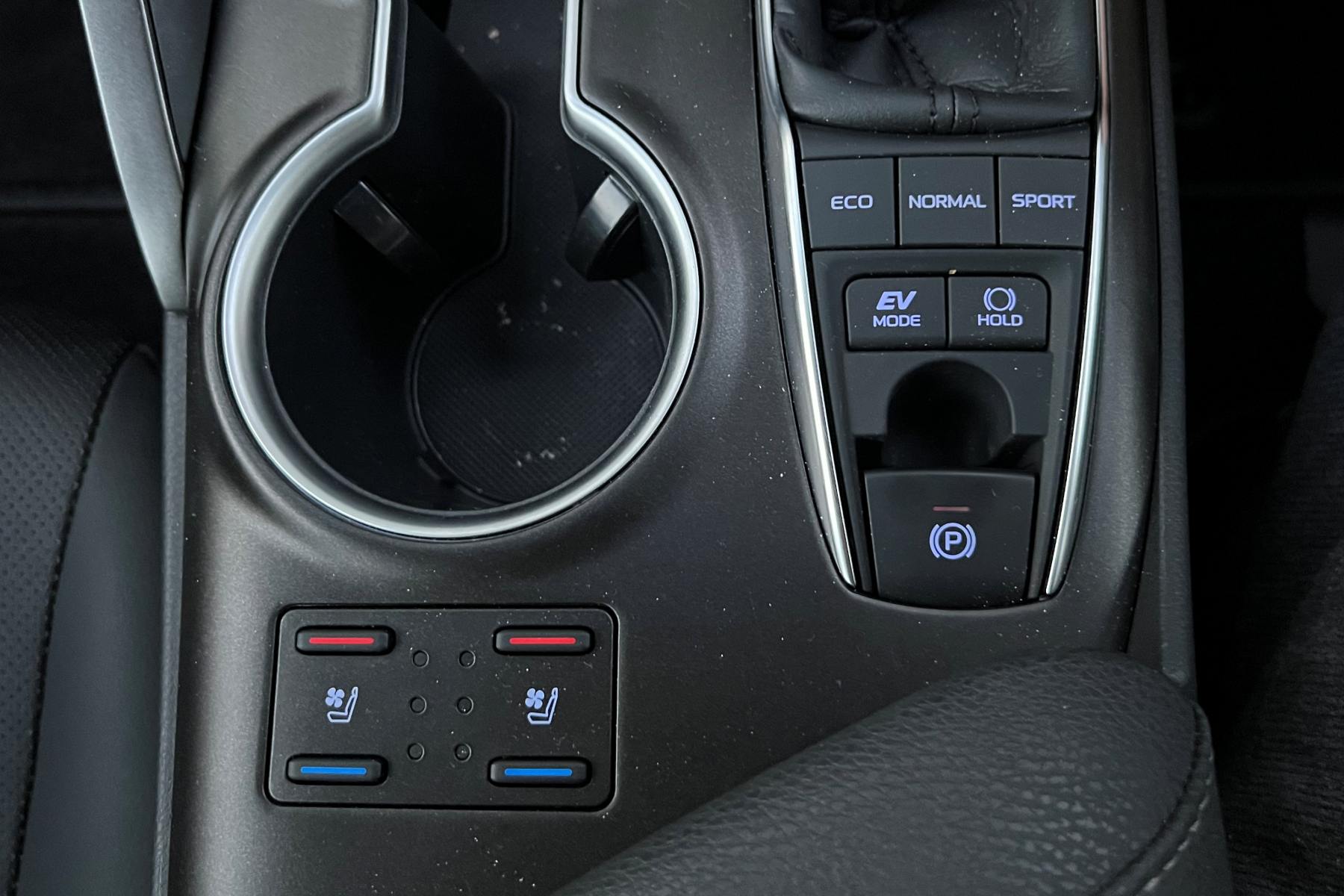 Toyota Camry Hybrid SL drive features and heated seats