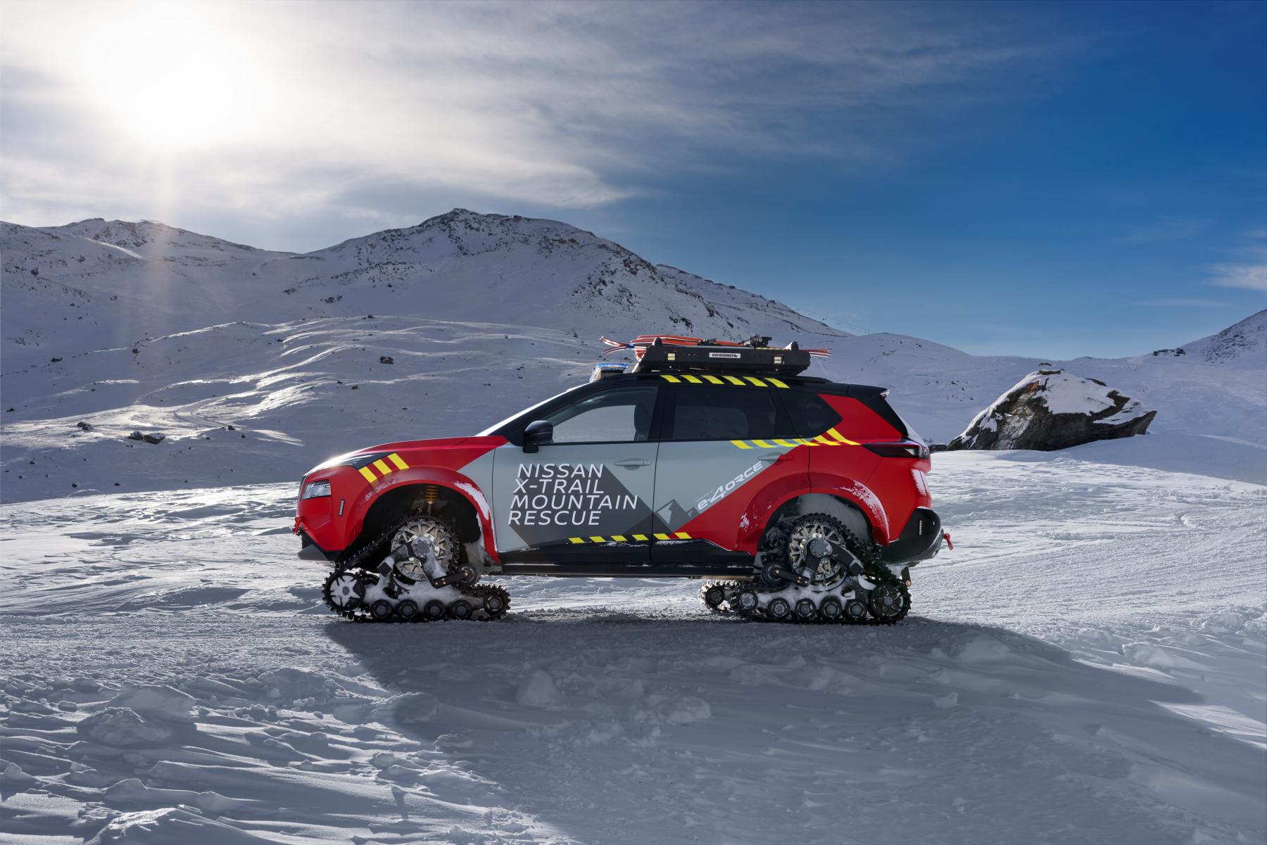 Nissan X-Trail Mountain Rescue 