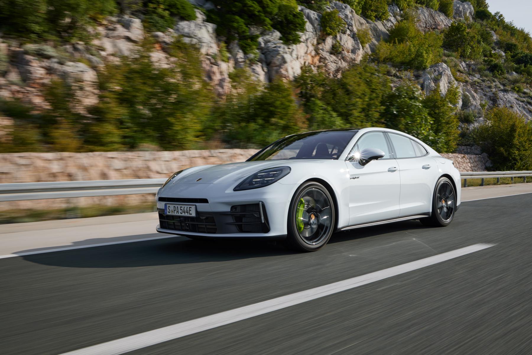 Porsche Panamera e-hybrid 3