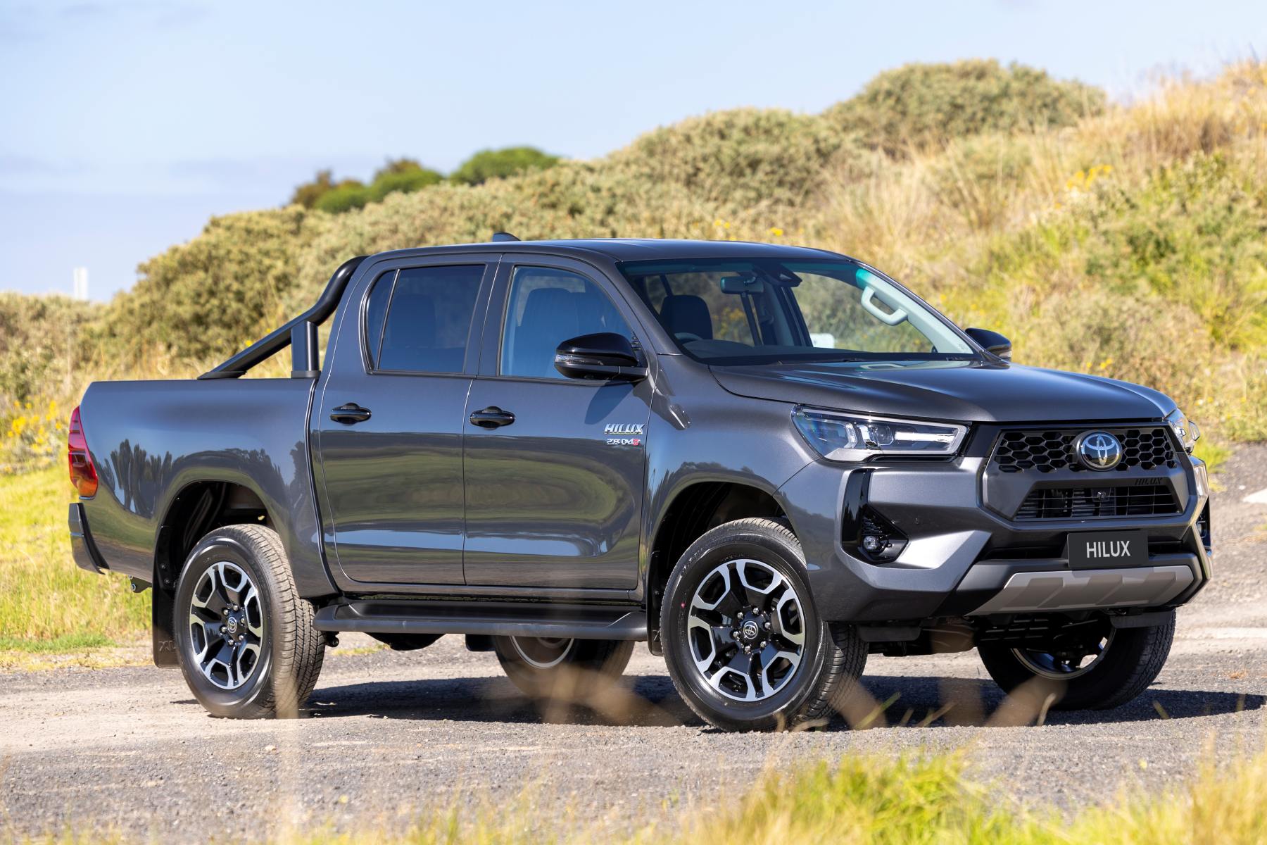 2024 Toyota HiLux SR5