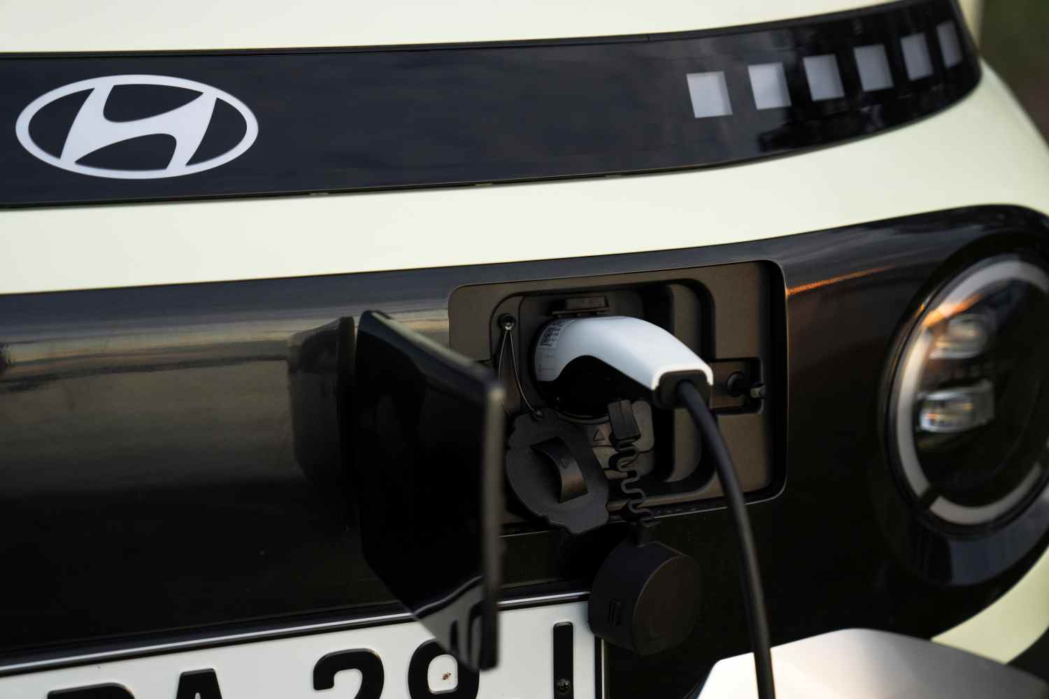 Hyundai INSTER Extended Range 37