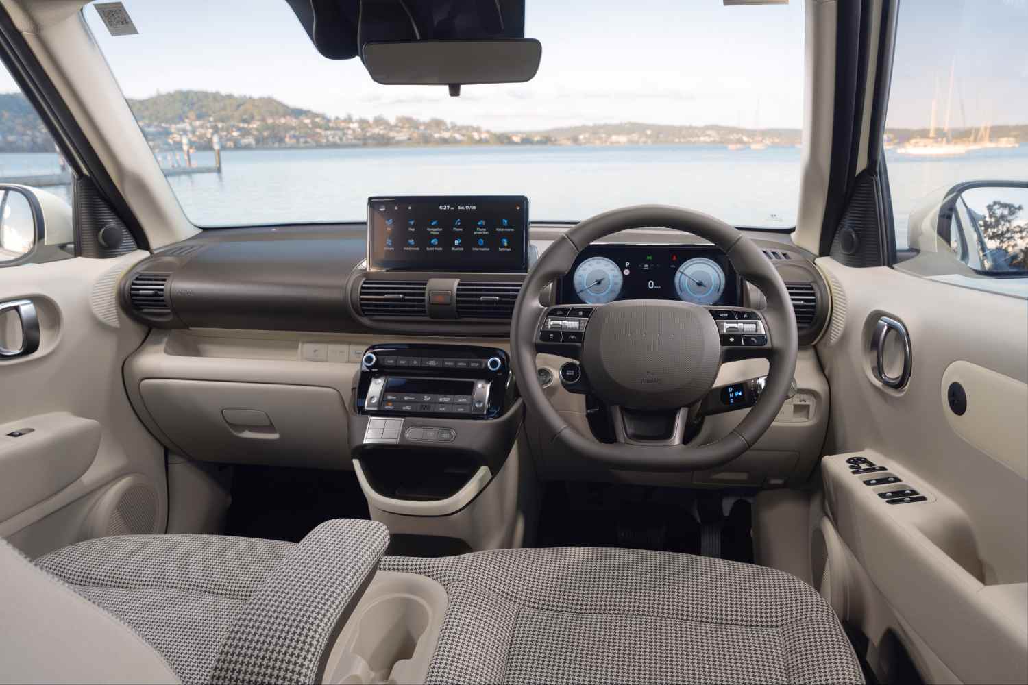 Hyundai INSTER Extended Range 38