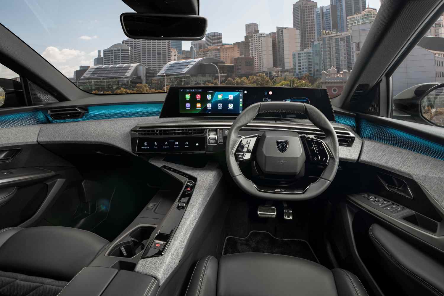 Peugeot 5008 GT PREMIUM HYBRID SUV INTERIOR