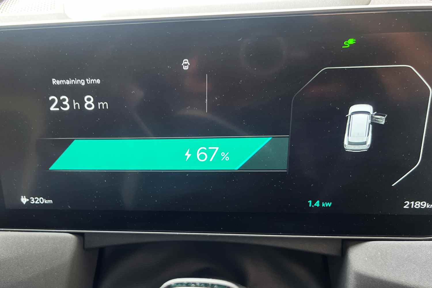 Kia EV5 GT-Line charging in the rain slowly 1