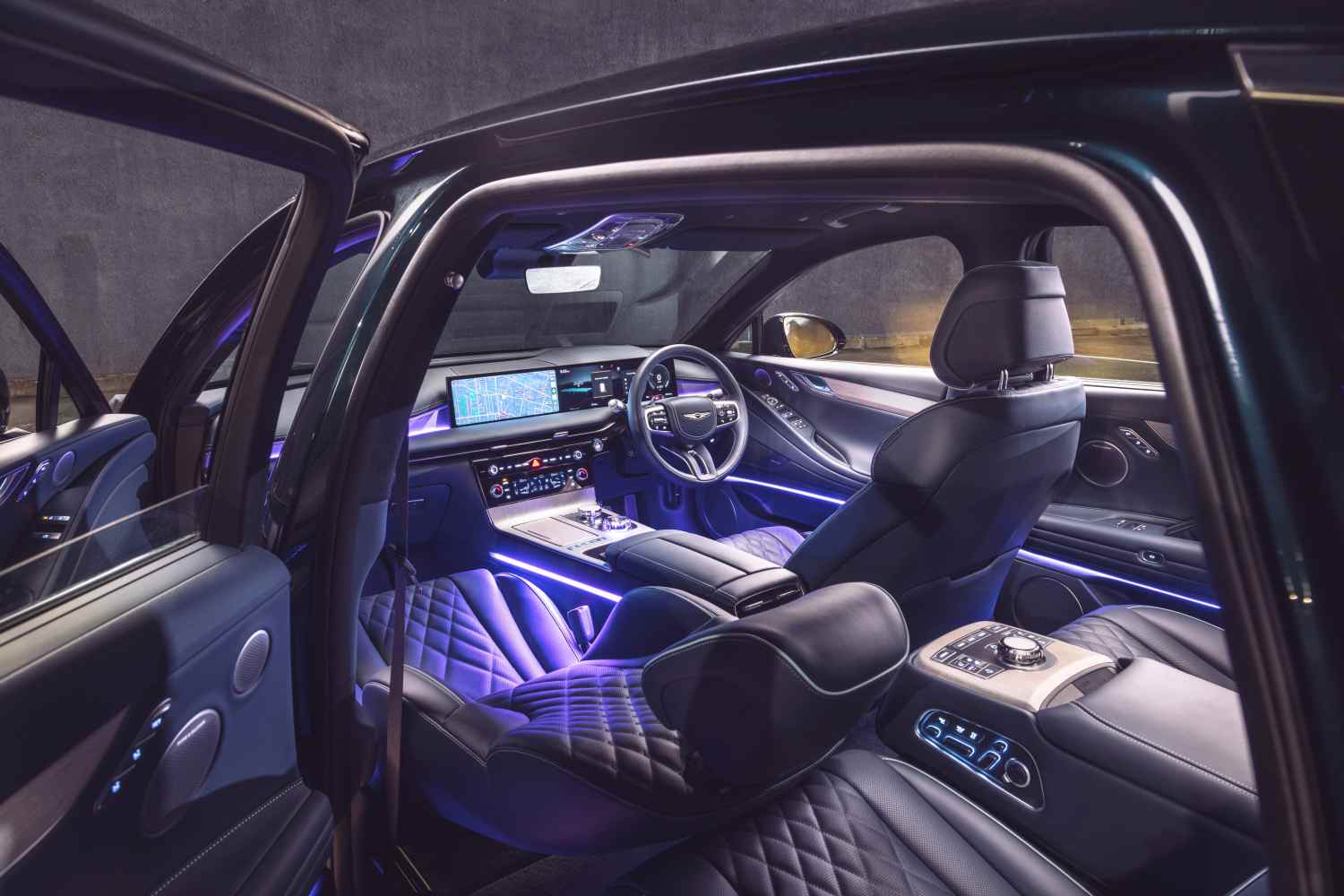 2025 electrified G80 EV 2025 interior front 1