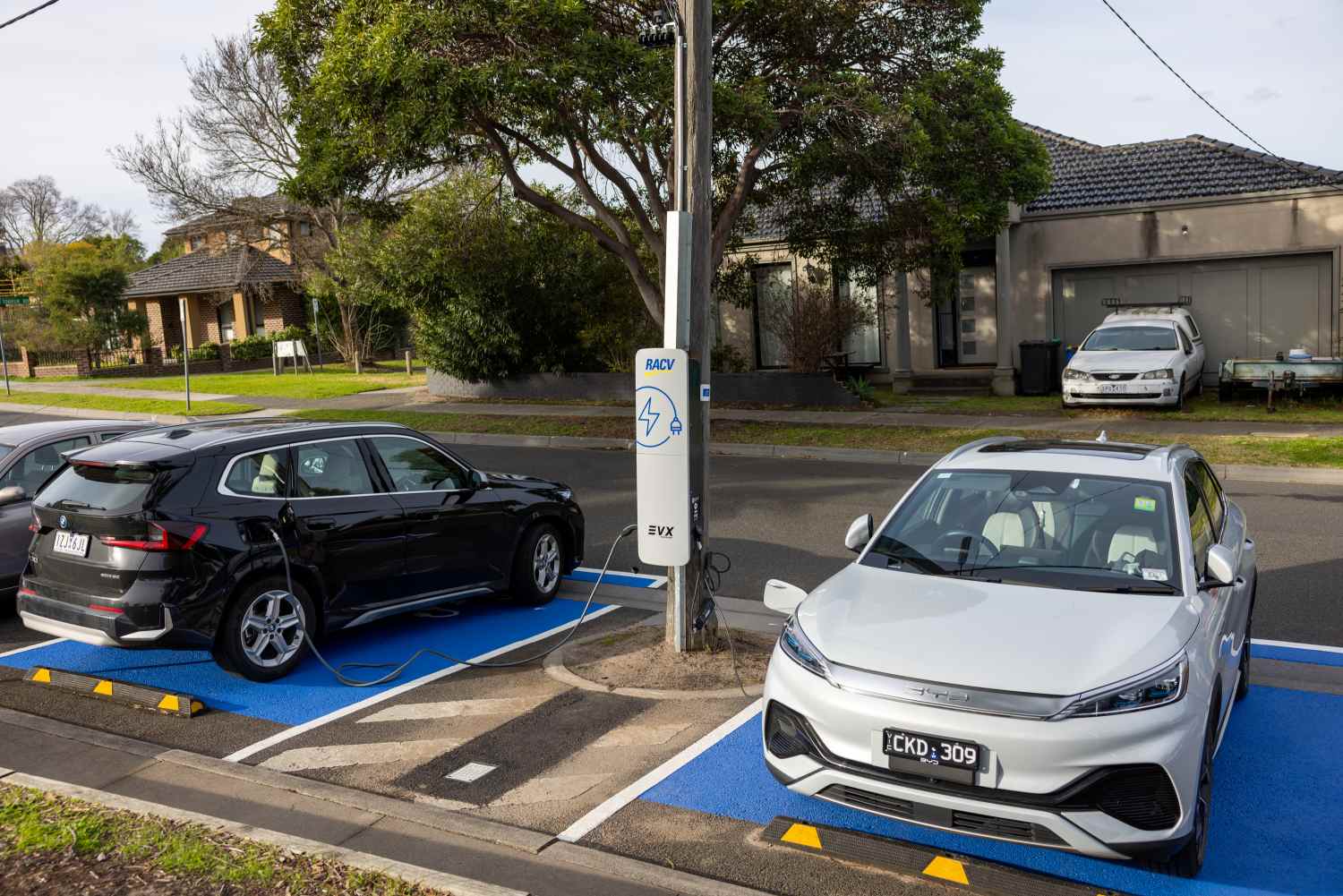 EVX and RACV kerbside charger 2