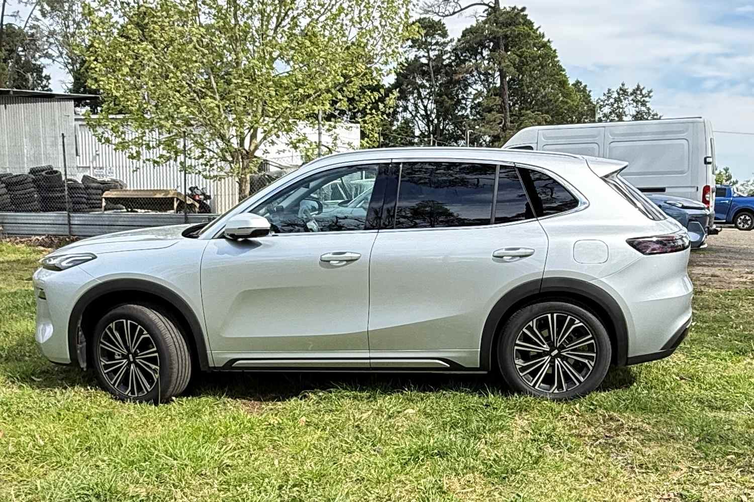2025 Geely Starray EM-i launch 5