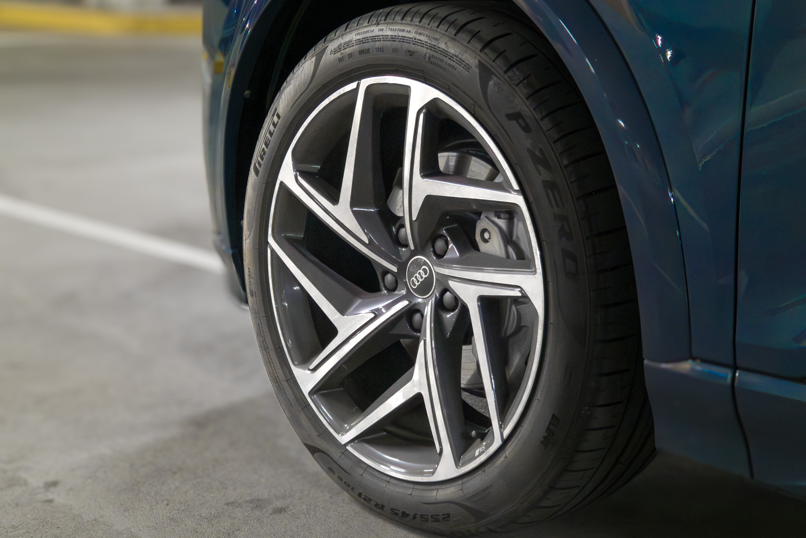 Close-up of the 20-inch 5-arm structure alloy wheels on the 2025 Audi Q6 e-tron.