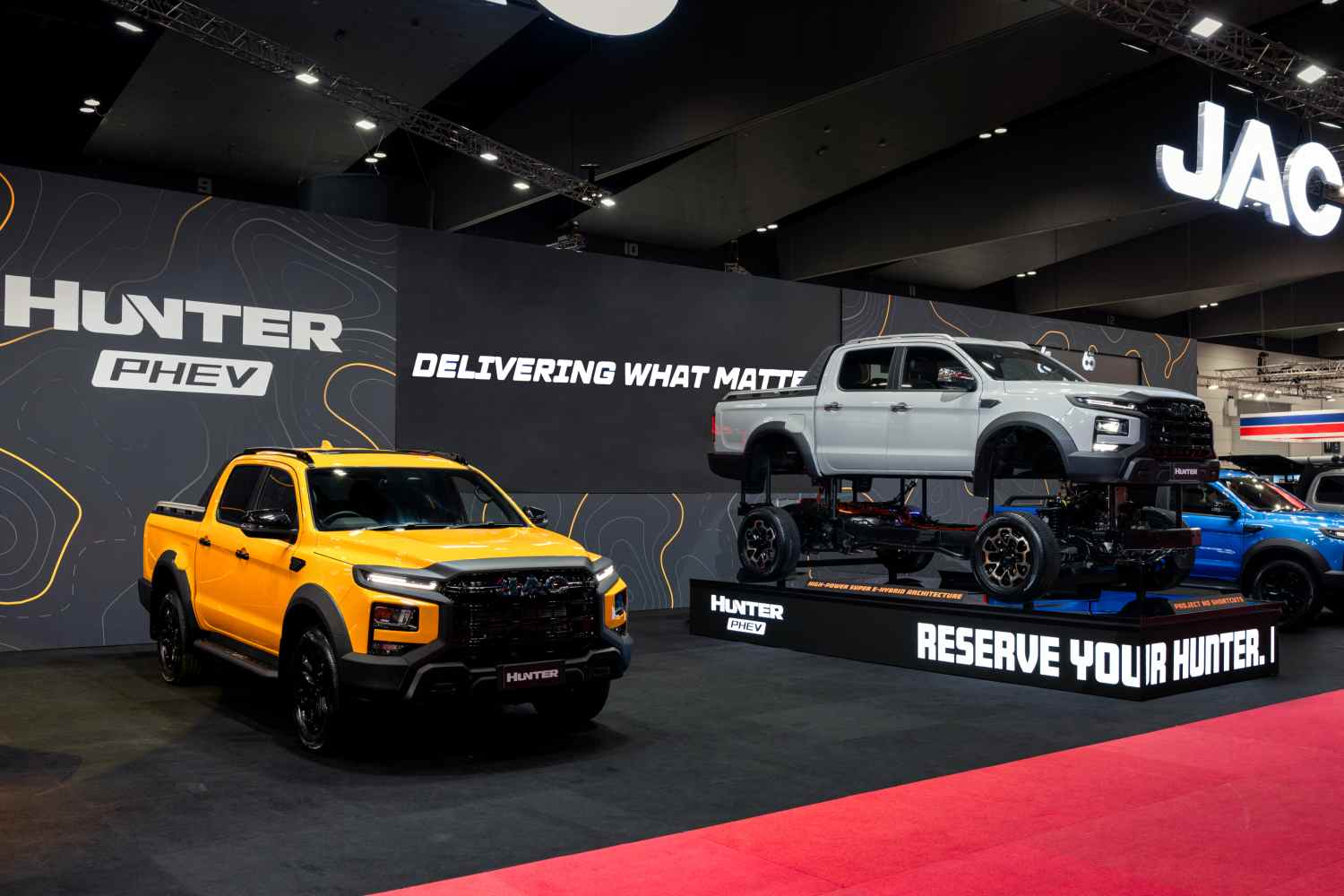 JAC Hunter melbourne show 1