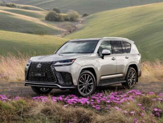 Lexus LX 700h front exterior 1