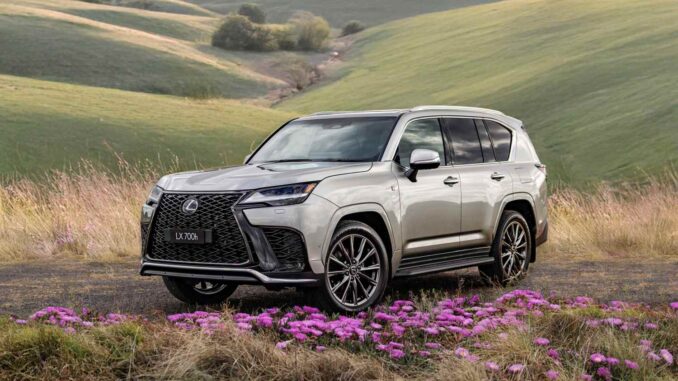 Lexus LX 700h front exterior 1