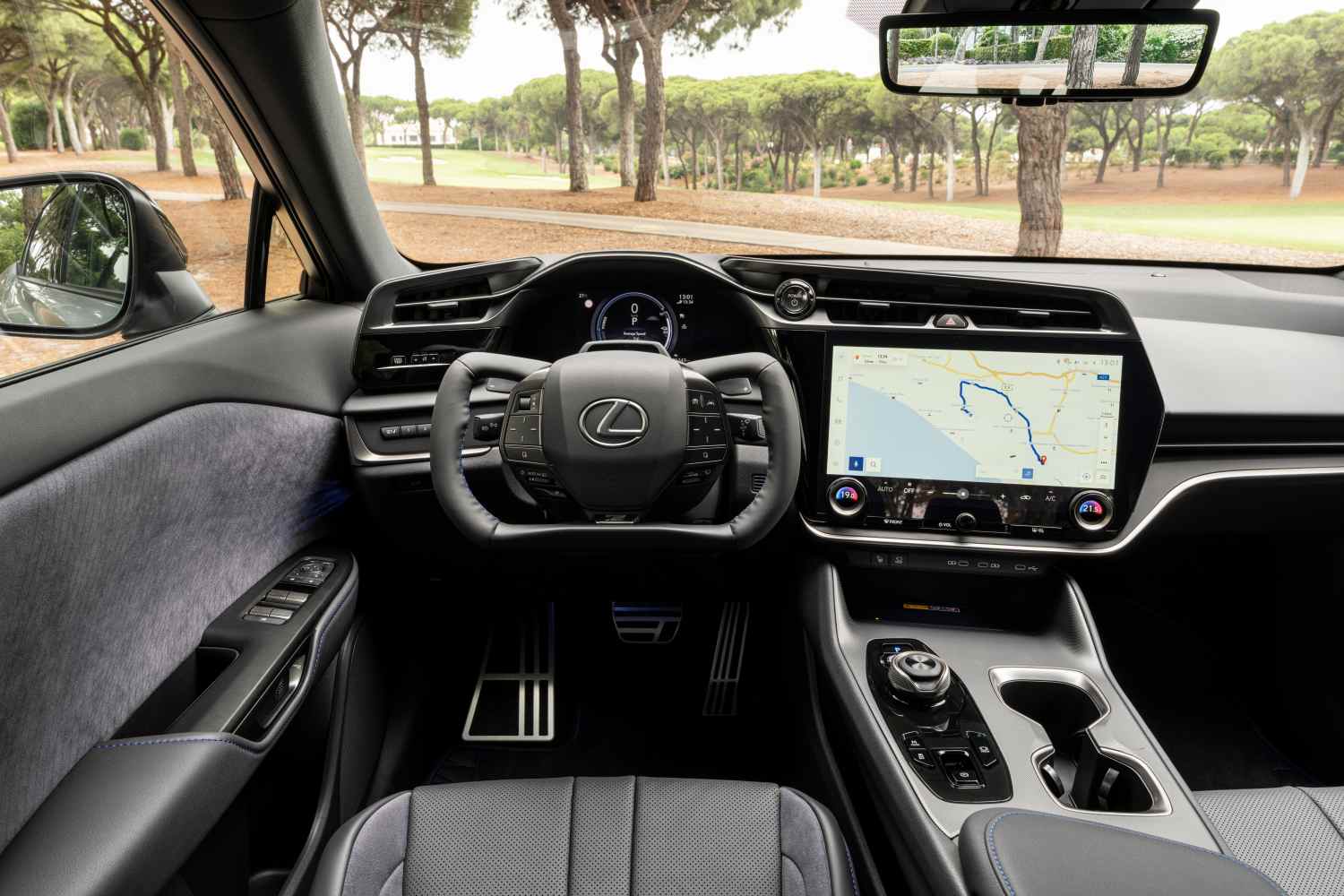 Lexus RZ BEV