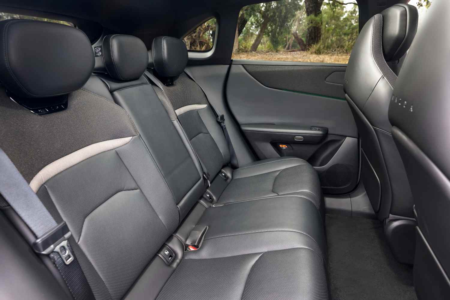 Mazda CX-6e