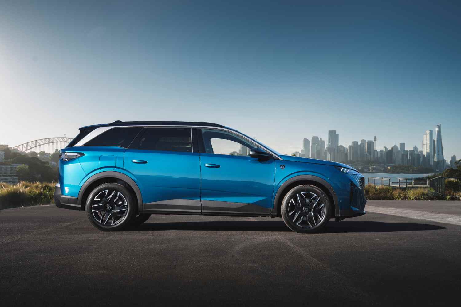 Peugeot 5008 GT PREMIUM HYBRID SUV 2