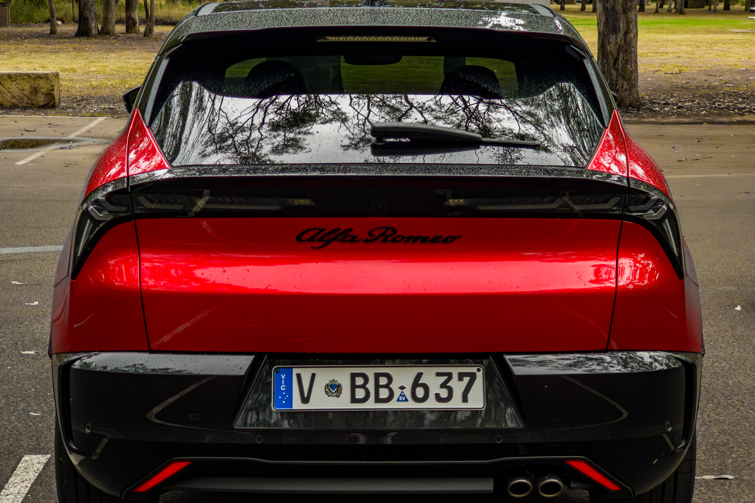 2026 Alfa Romeo Junior Ibrida rear view – full-width LED light bar