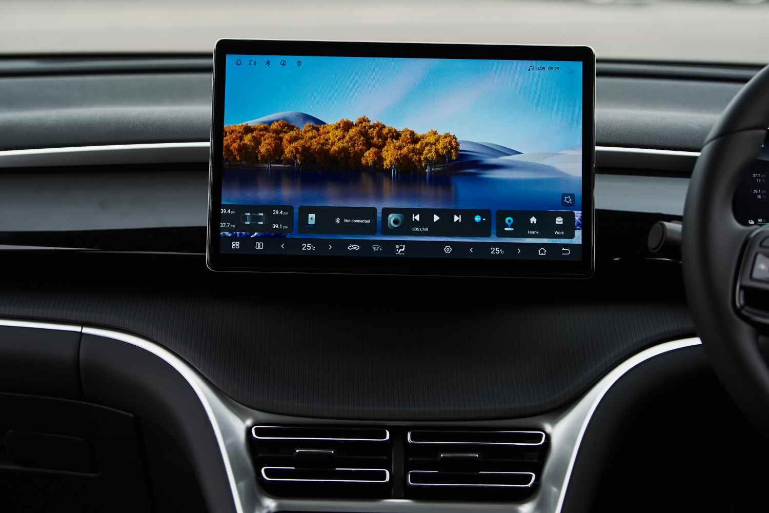 2026 BYD SEALION 5 interior front central screen 1