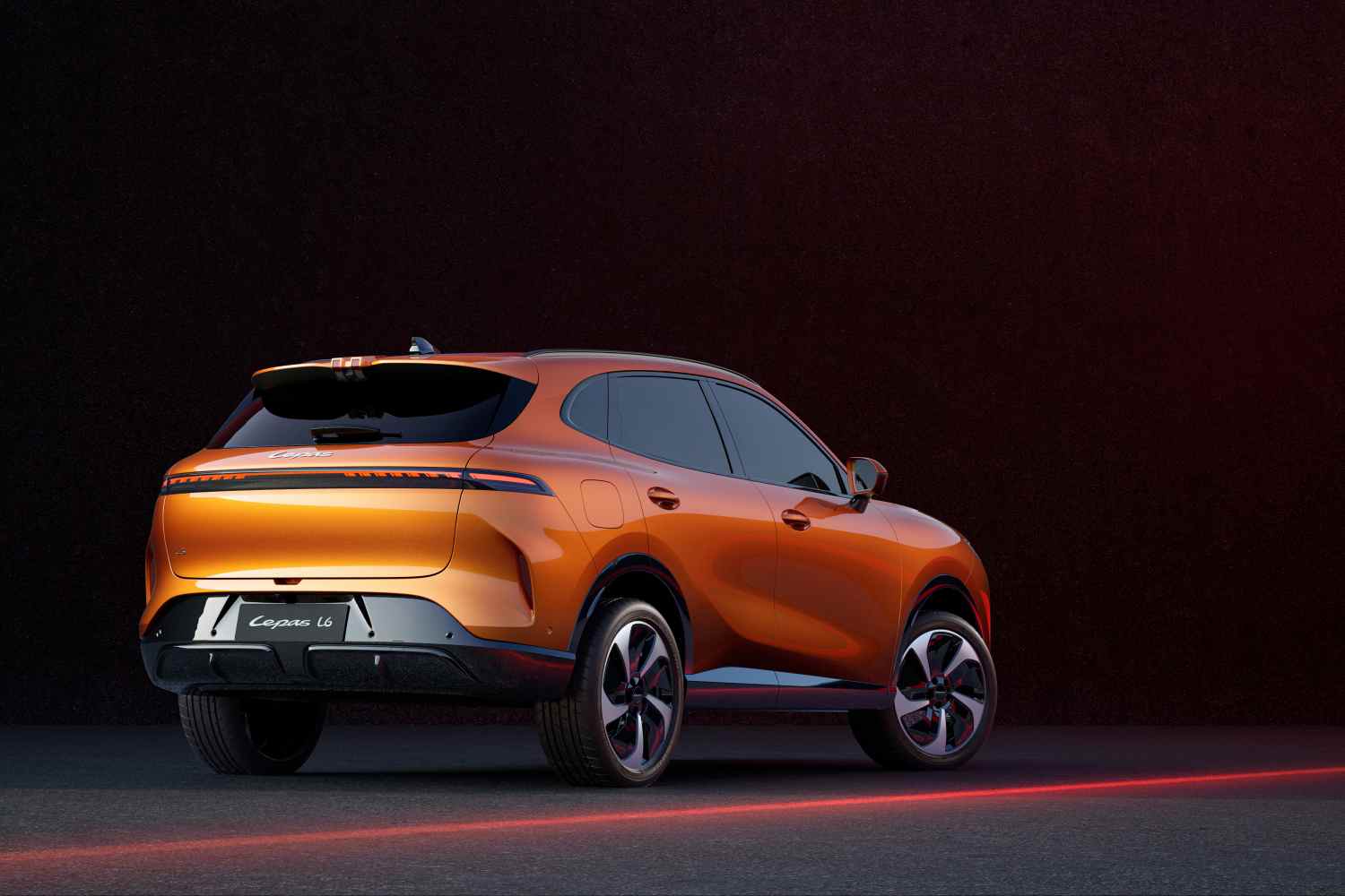 Lepas L6 rear qtr