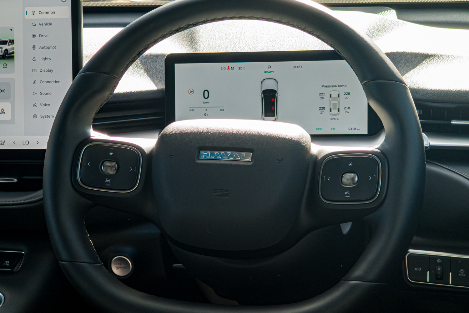 Steering wheel and digital instrument cluster of the 2026 GWM Haval H6 PHEV