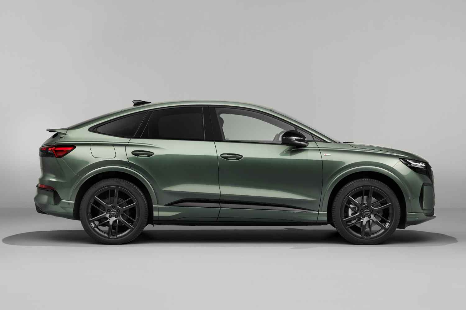 Audi Q4 e-tron 2027 update – all the details